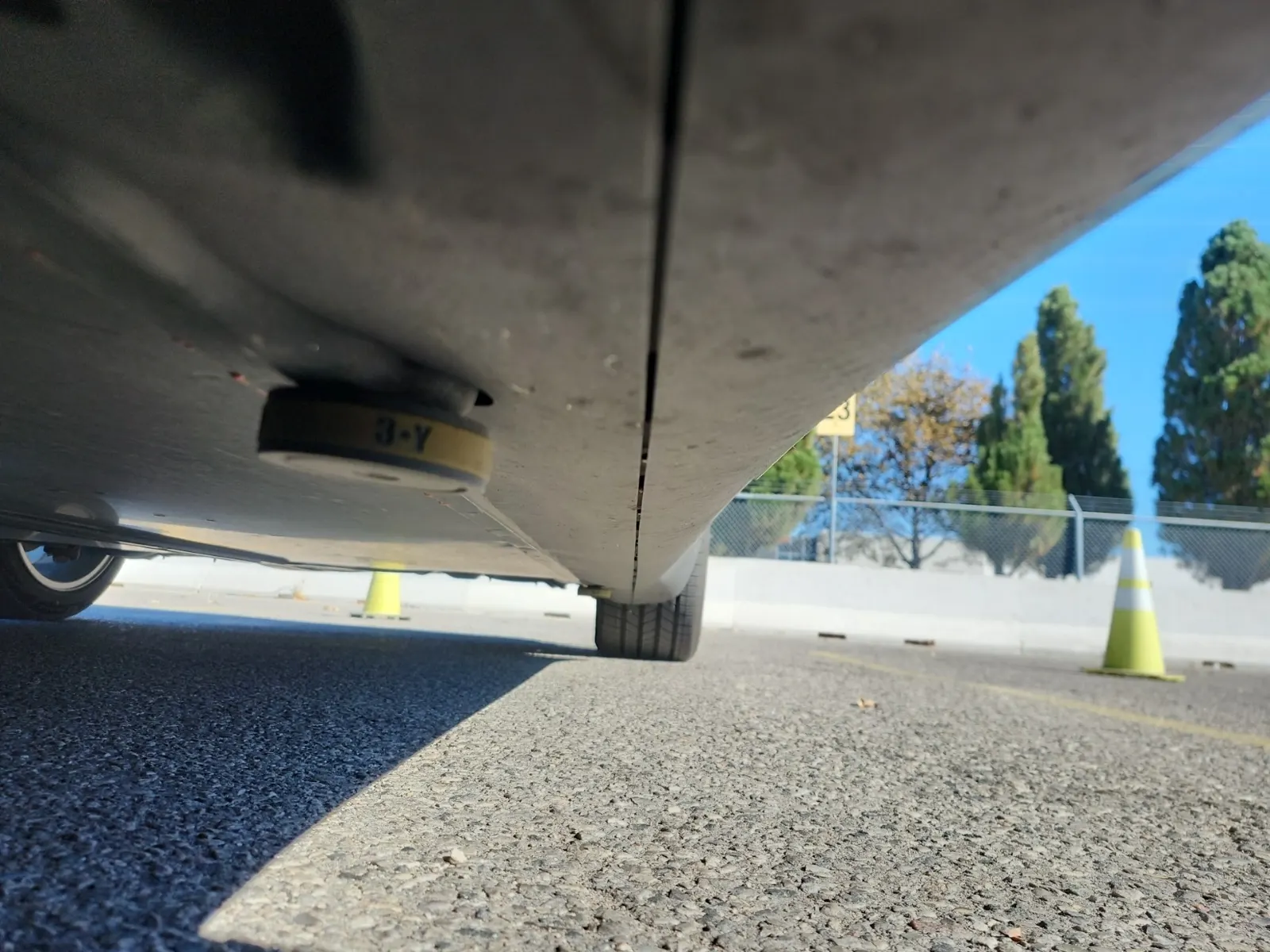 Undercarriage - Driver Photo