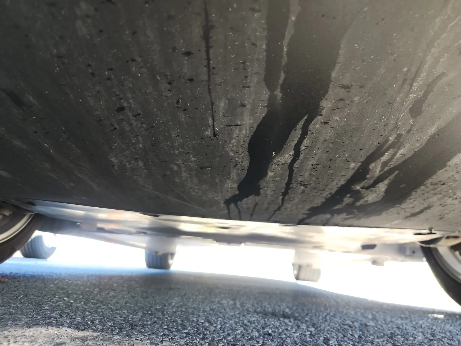 Undercarriage - Front Photo
