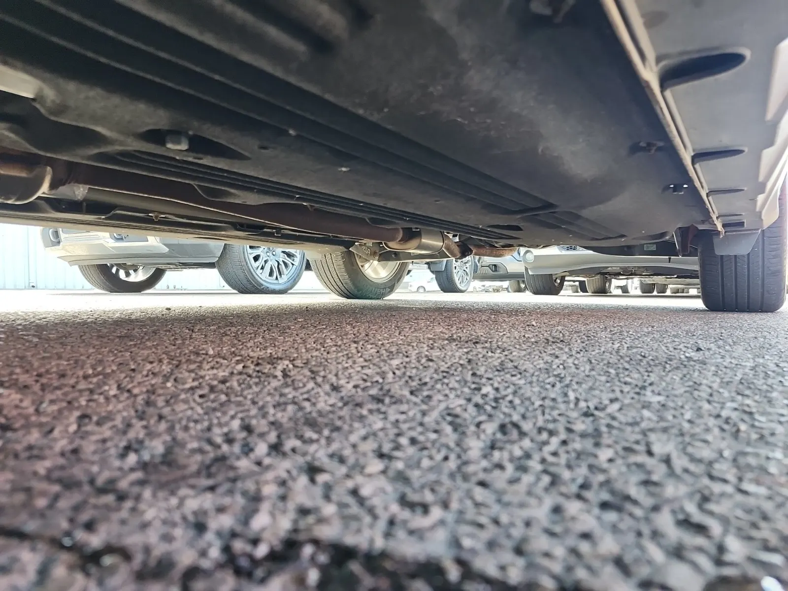 Undercarriage - Driver Photo