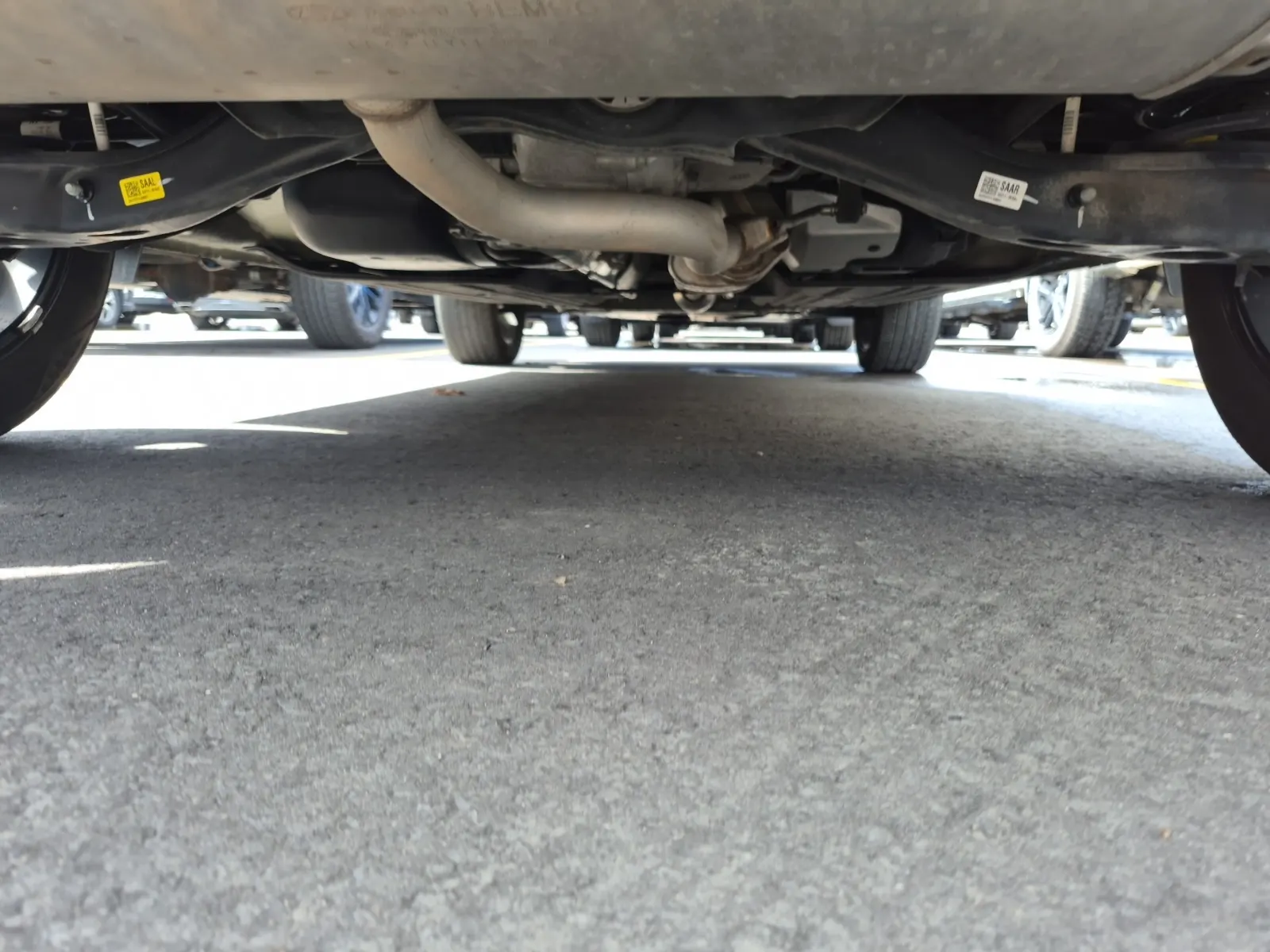 Undercarriage - Rear Photo
