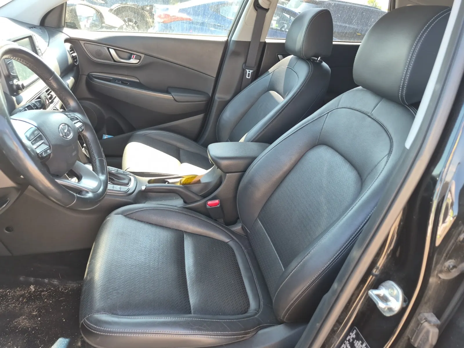 Front Interior Photo