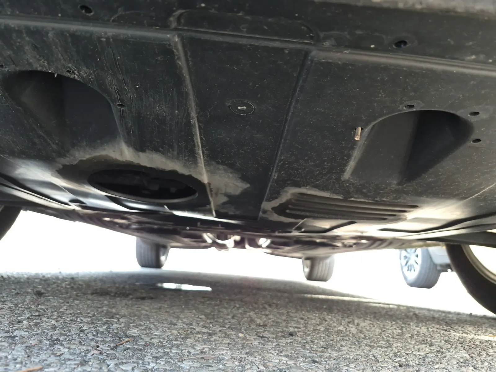 Undercarriage - Front Photo