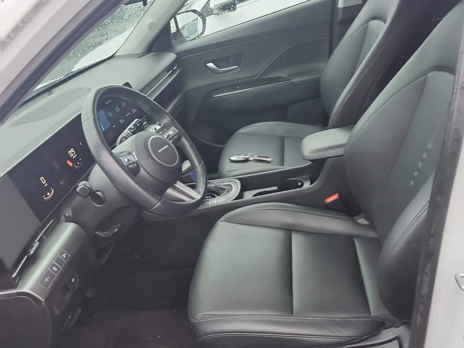 Front Interior Photo