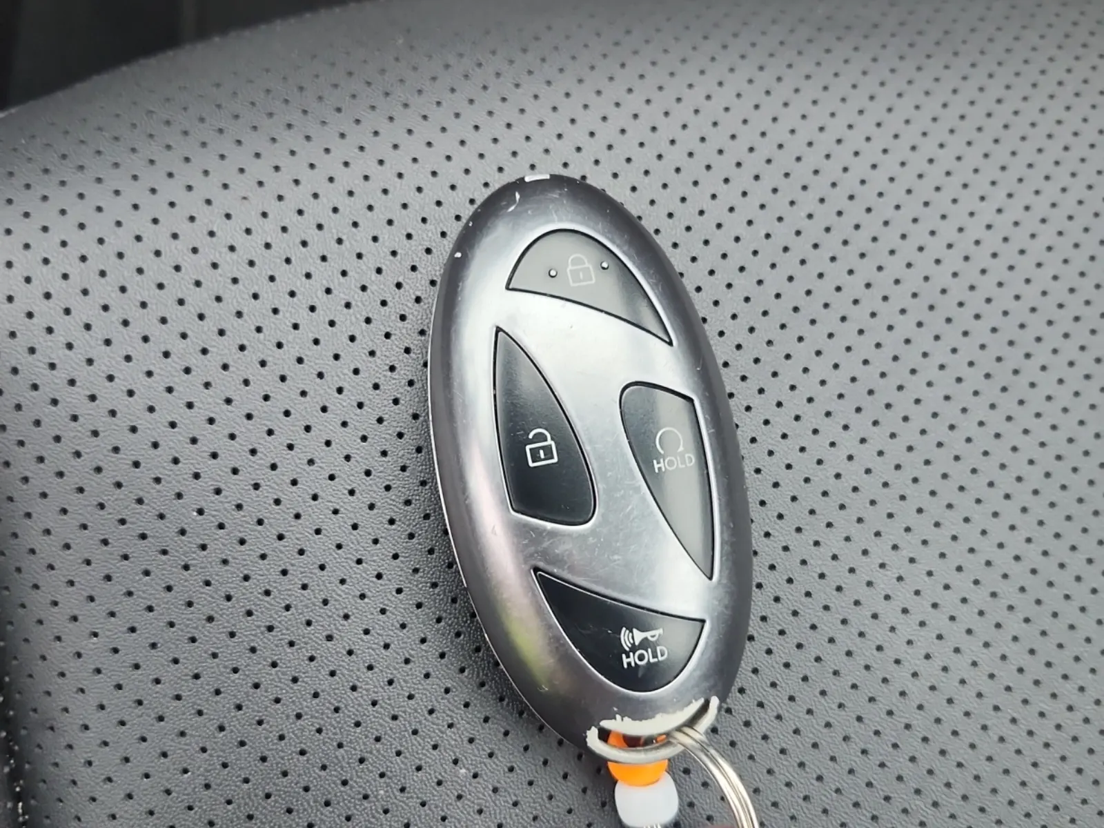Keys/Fobs/Manual Photo