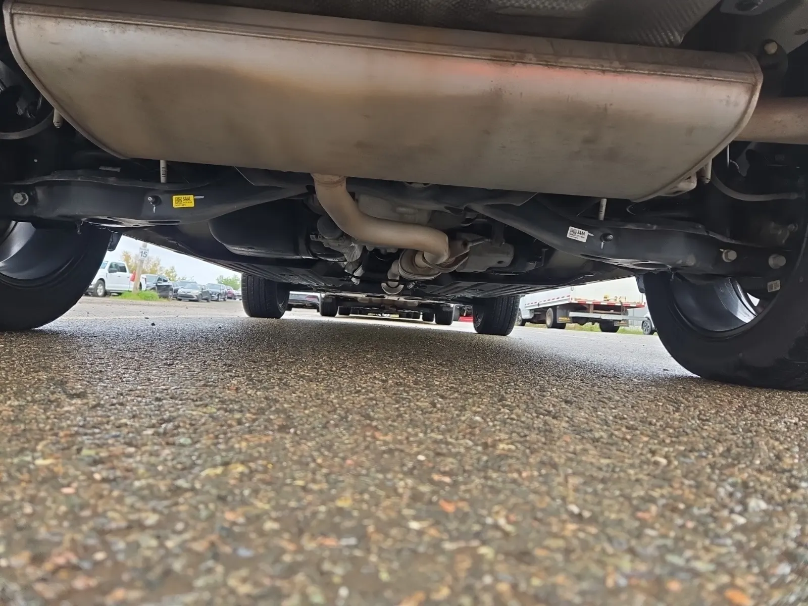Undercarriage - Rear Photo