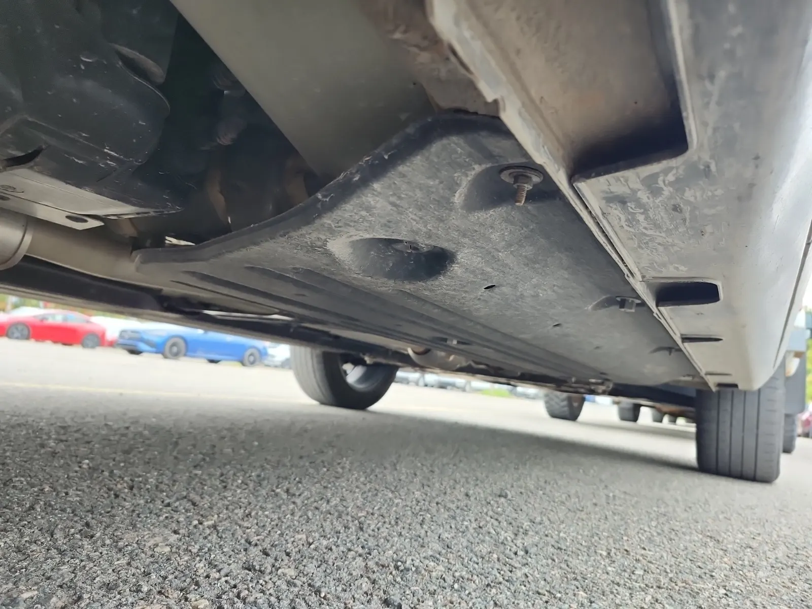 Undercarriage - Passenger Photo