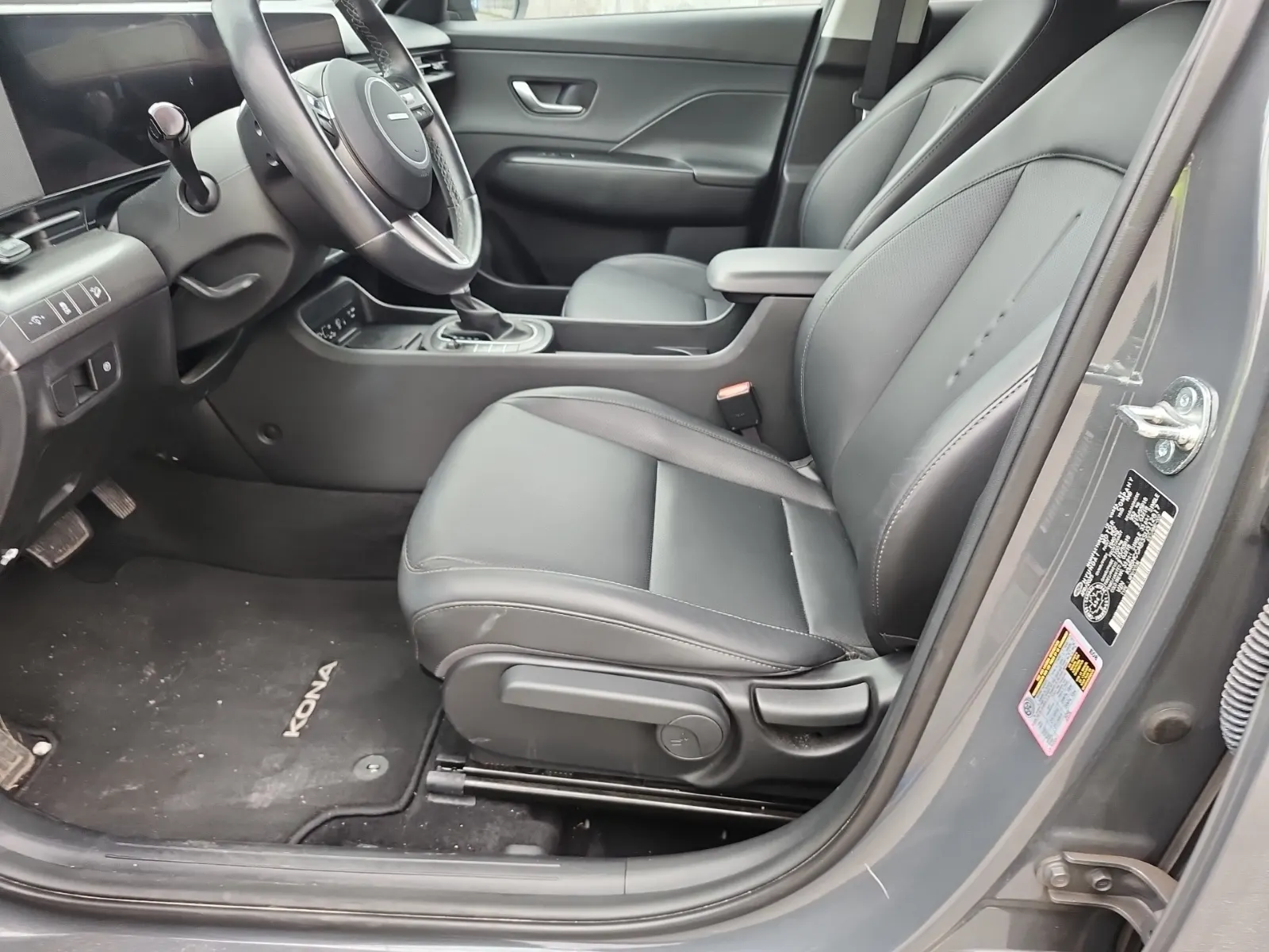 Front Interior Photo