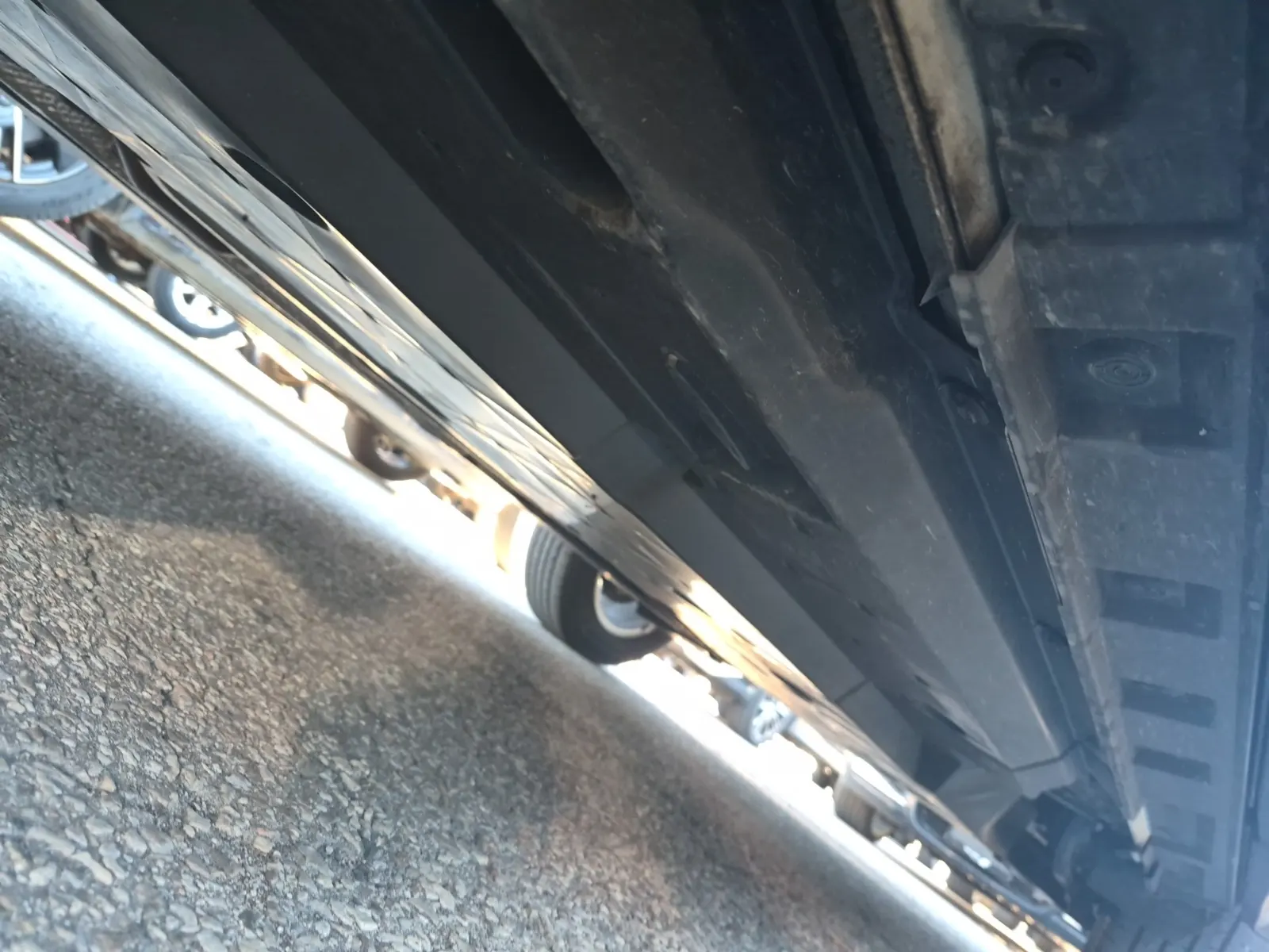 Undercarriage - Driver Photo