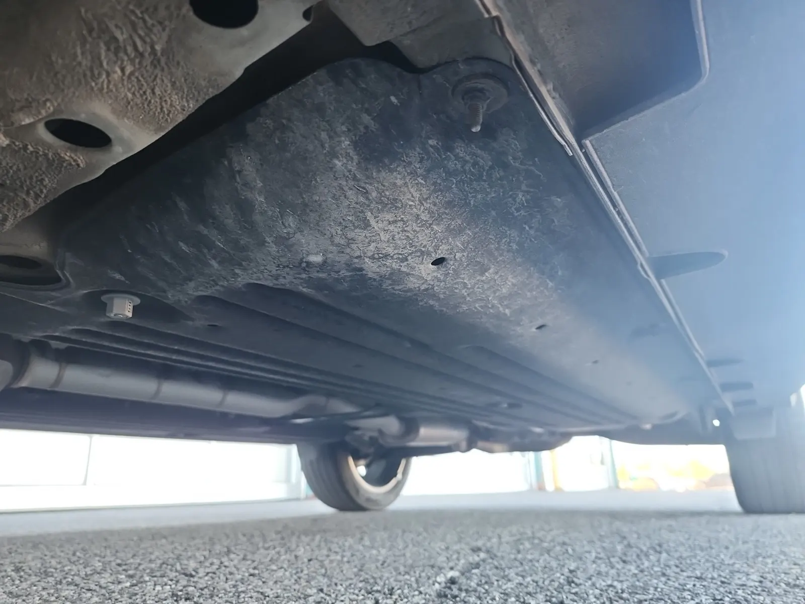 Undercarriage - Driver Photo