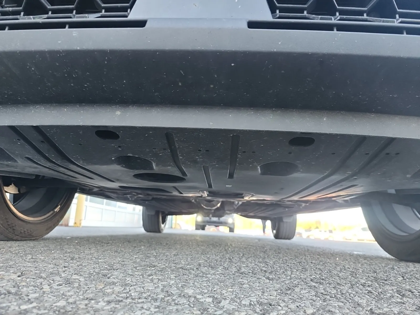 Undercarriage - Front Photo
