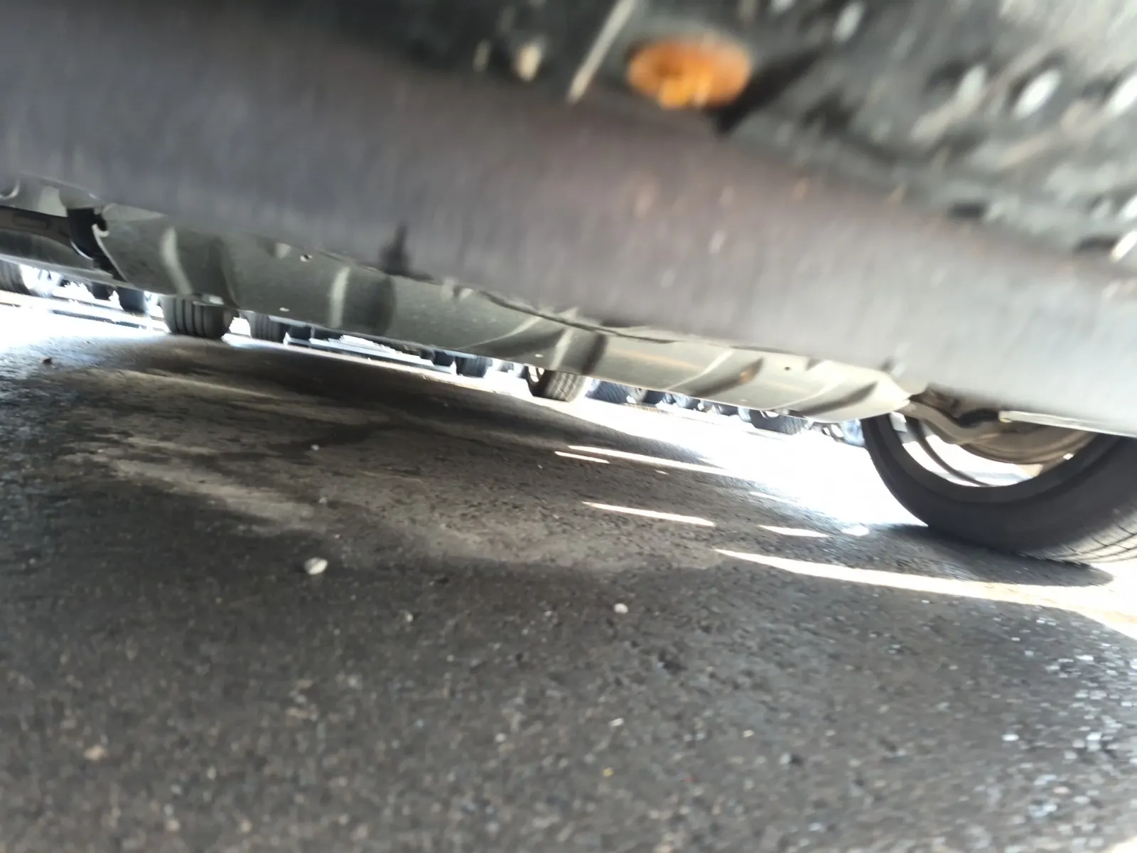 Undercarriage - Front Photo
