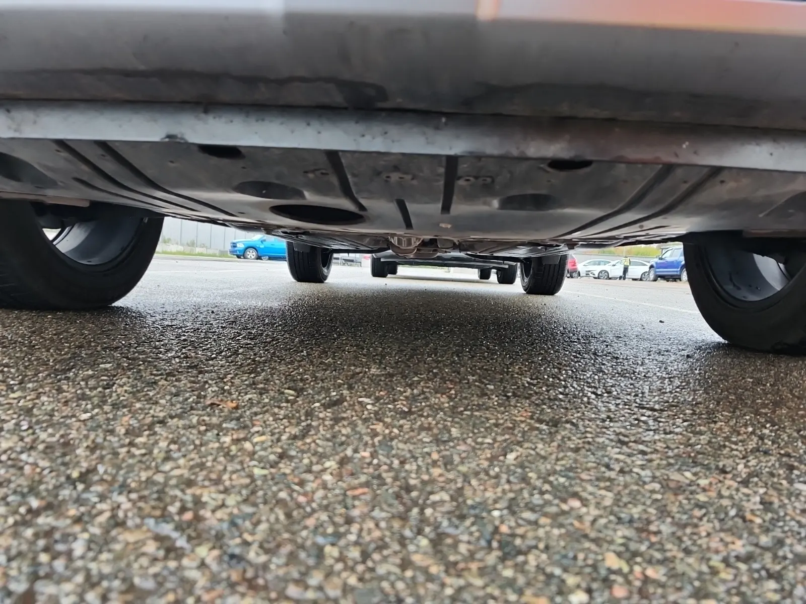 Undercarriage - Front Photo