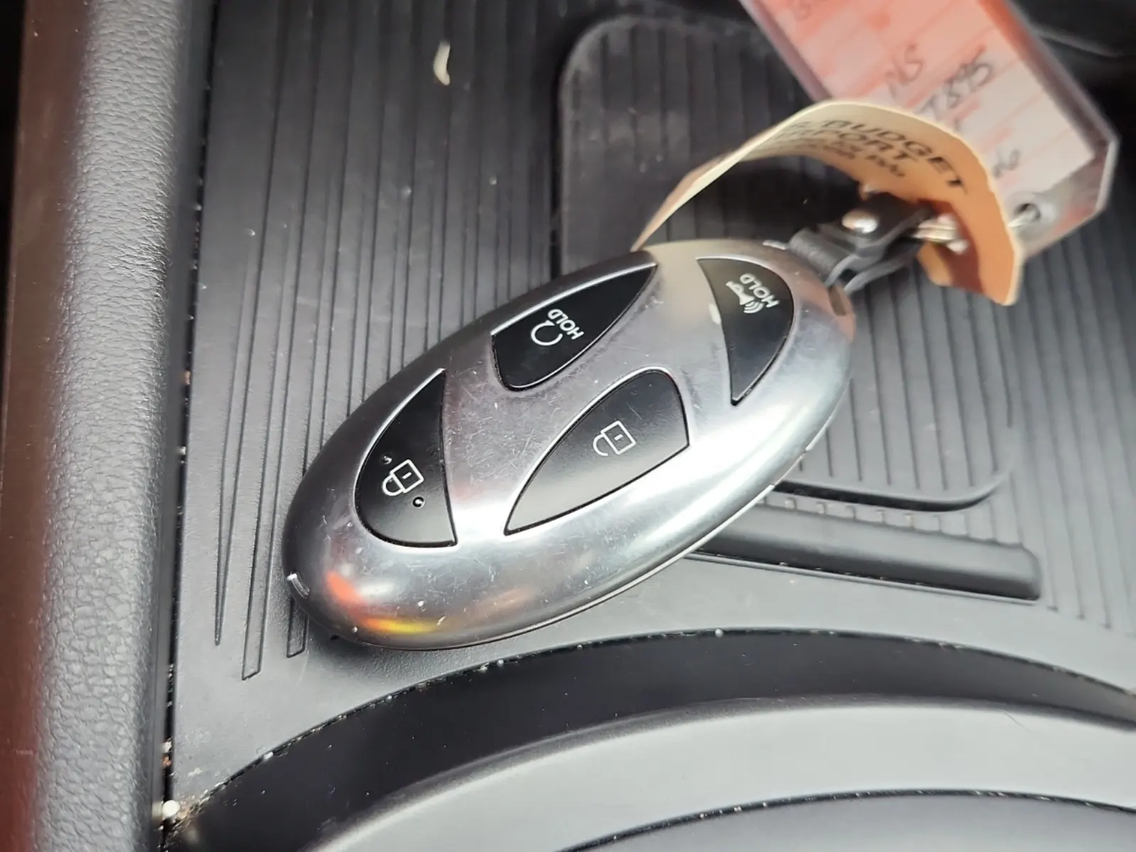 Keys/Fobs/Manual Photo