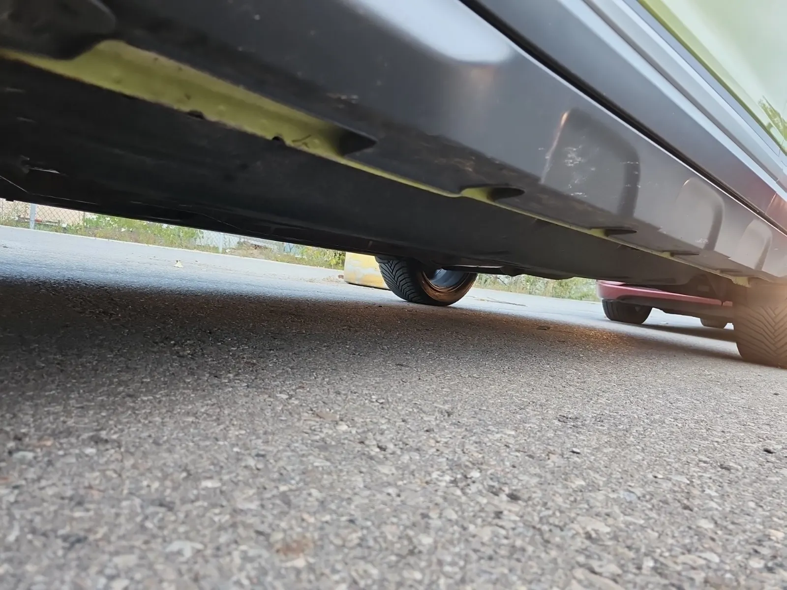 Undercarriage - Driver Photo