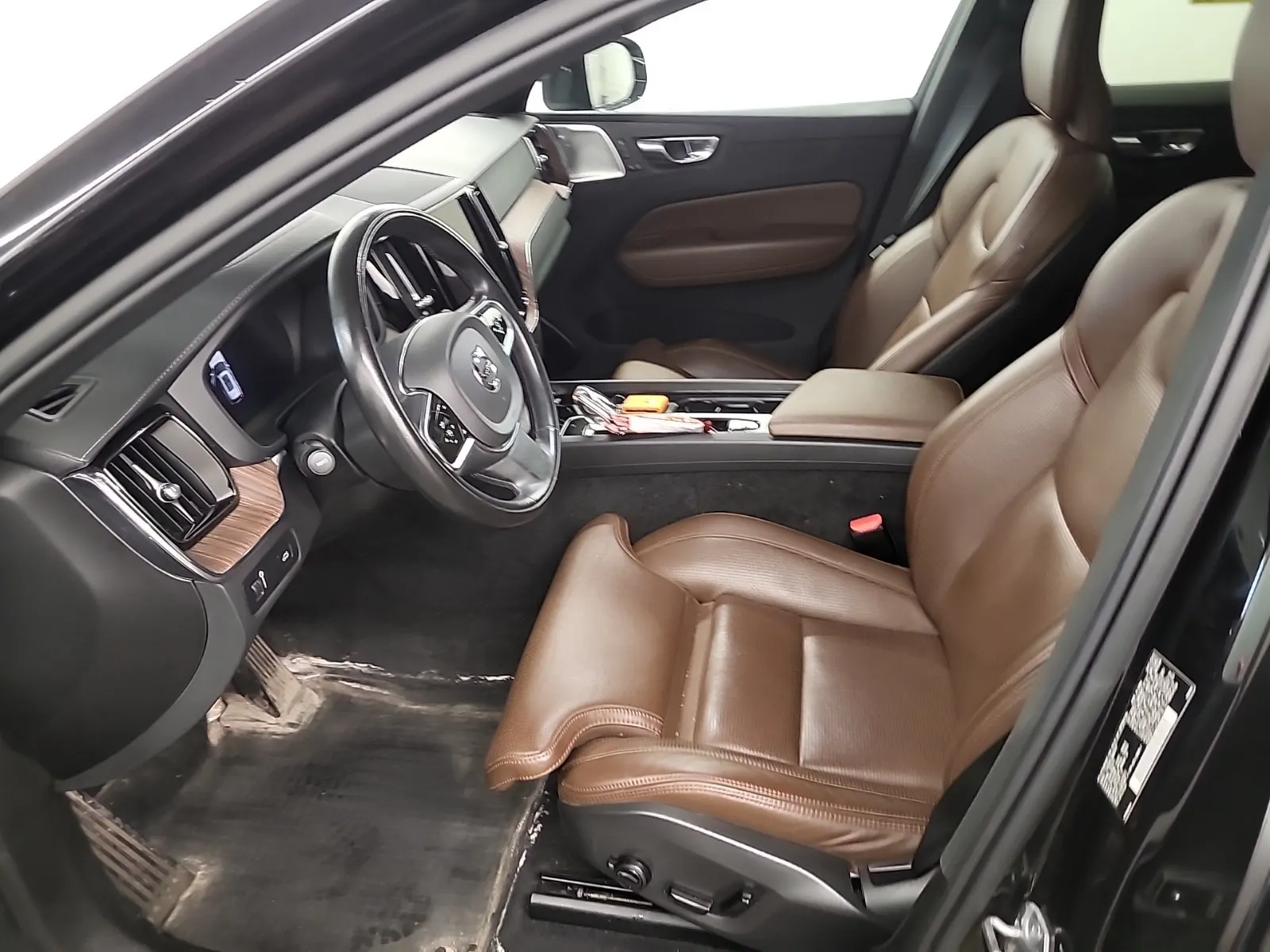 Front Interior Photo