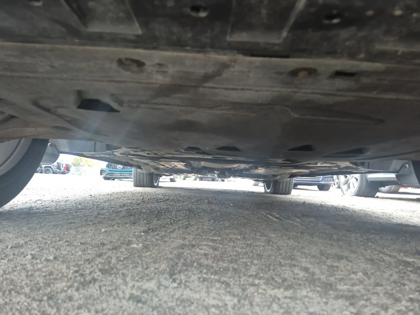Undercarriage - Front Photo