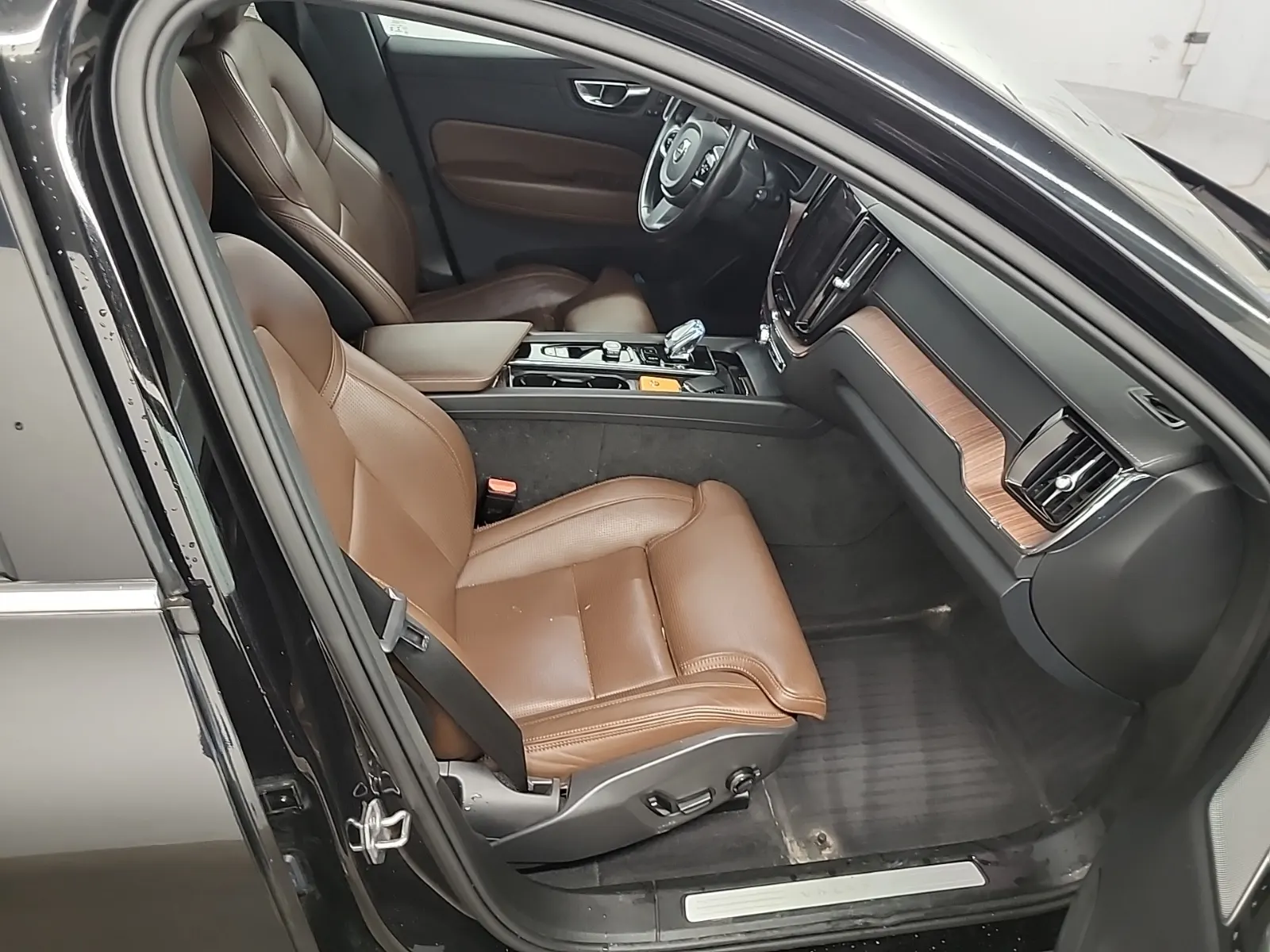 Right Side Interior Photo