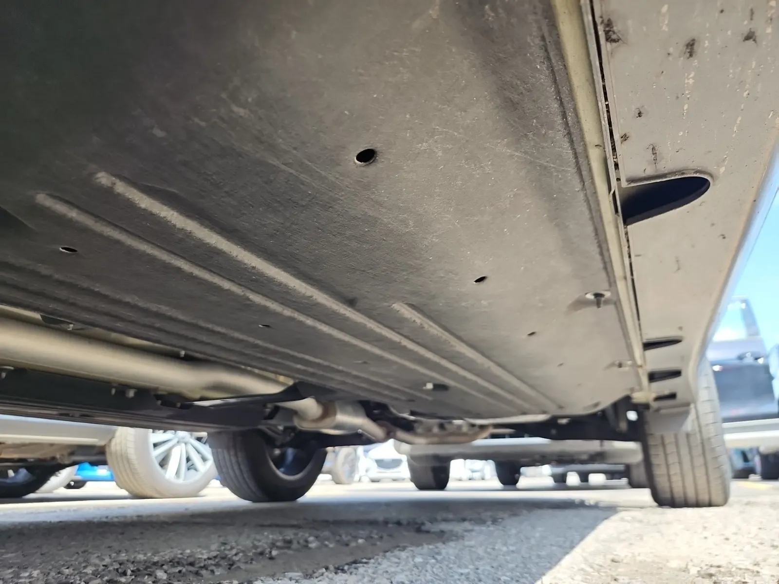 Undercarriage - Driver Photo