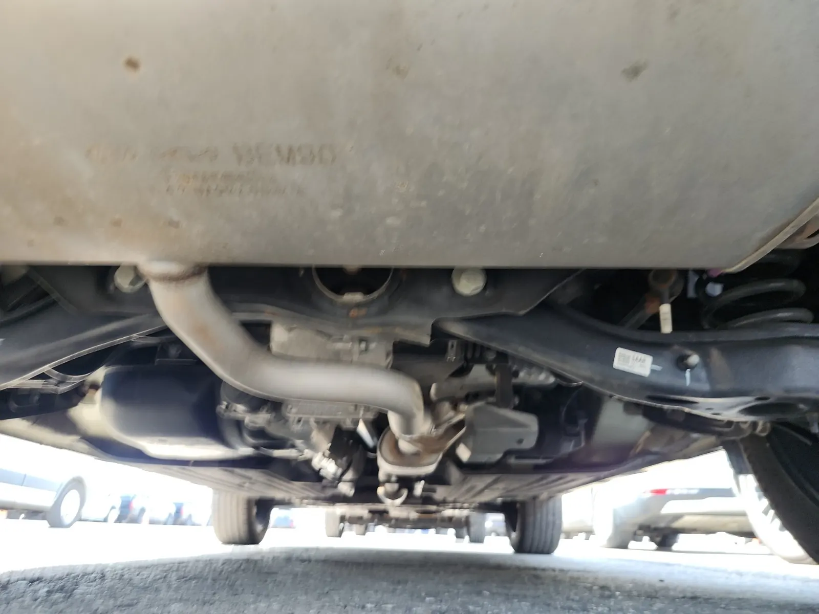 Undercarriage - Rear Photo