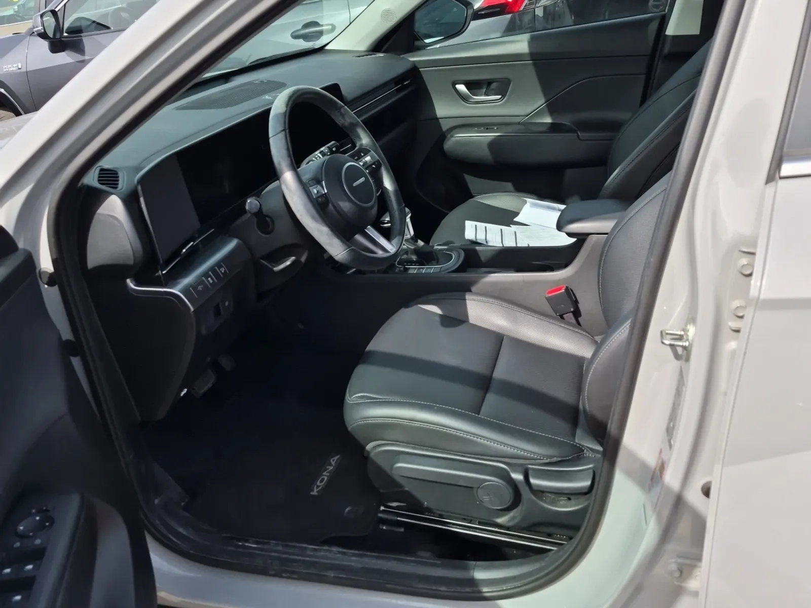 Front Interior Photo