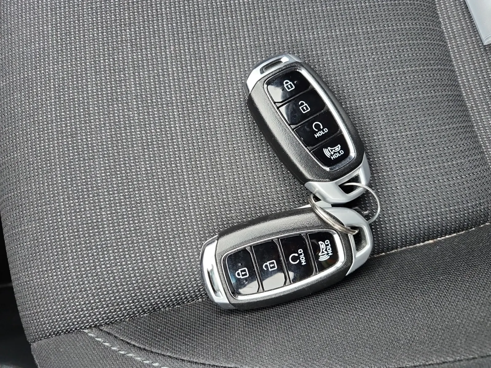 Keys/Fobs/Manual Photo