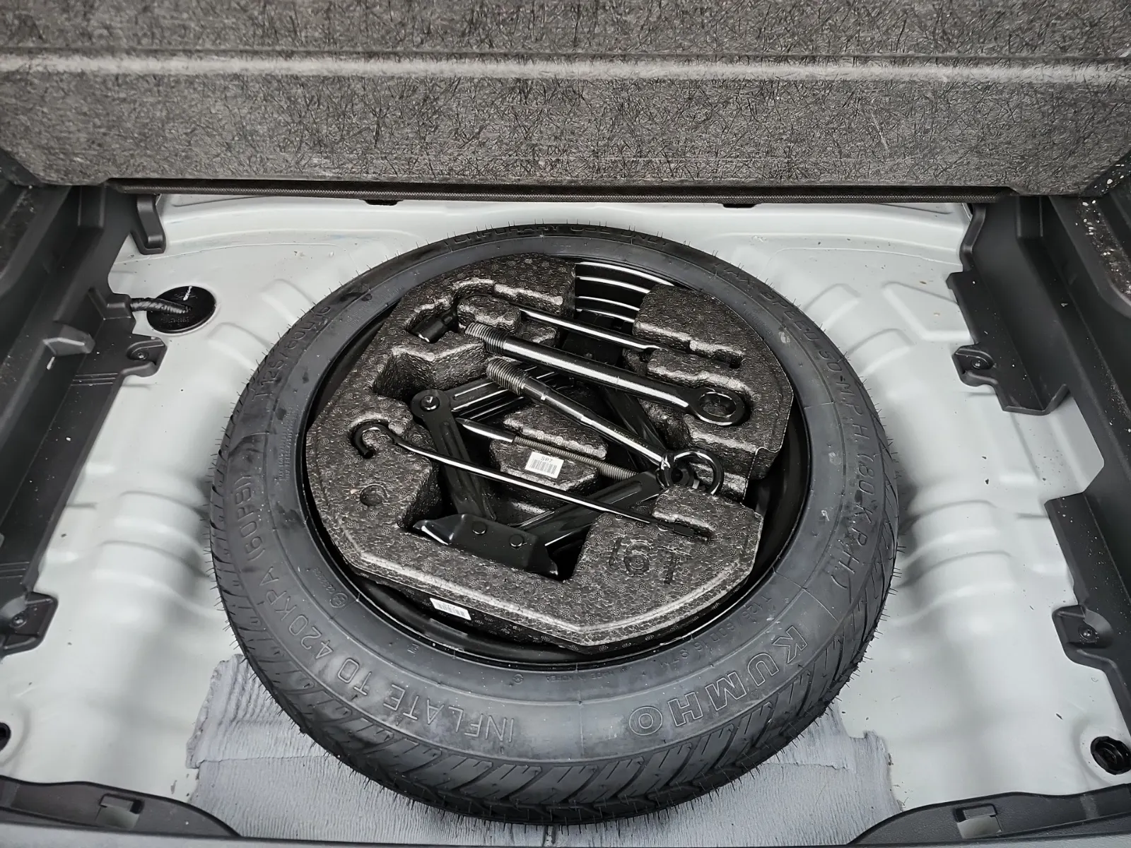 Spare Tire & Wheel Photo