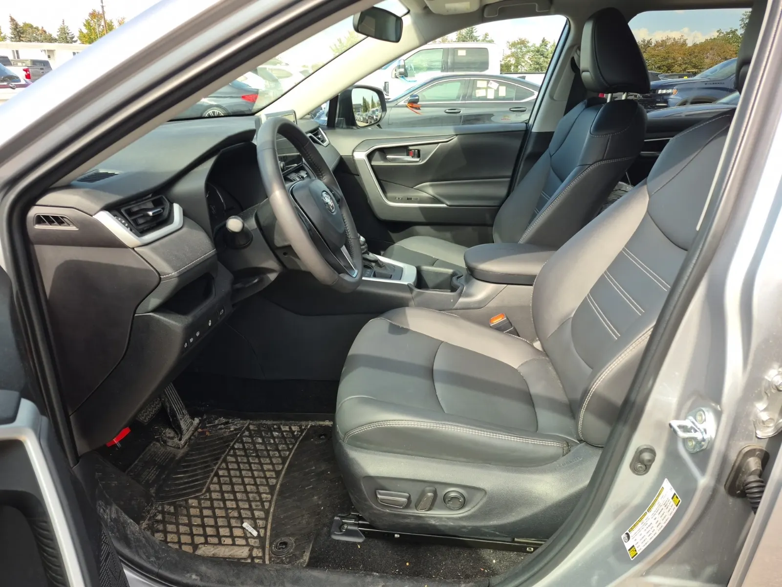 Front Interior Photo