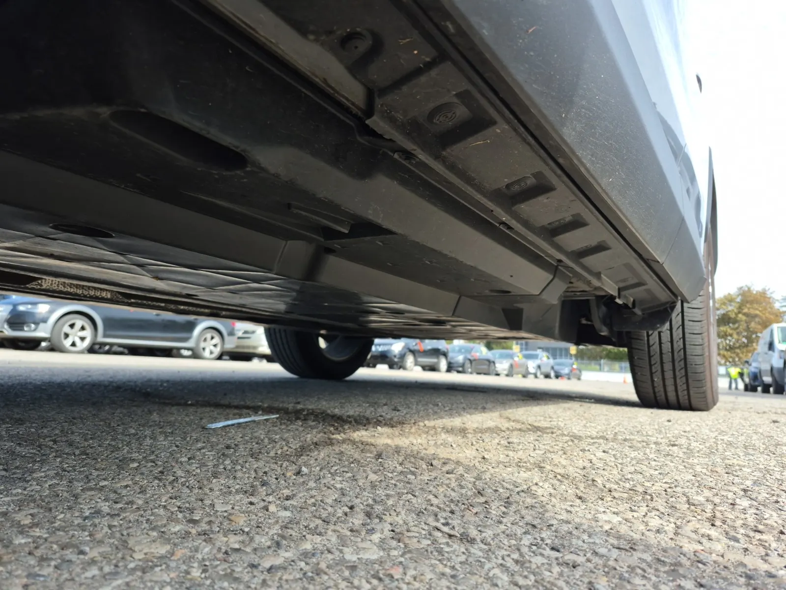 Undercarriage - Driver Photo