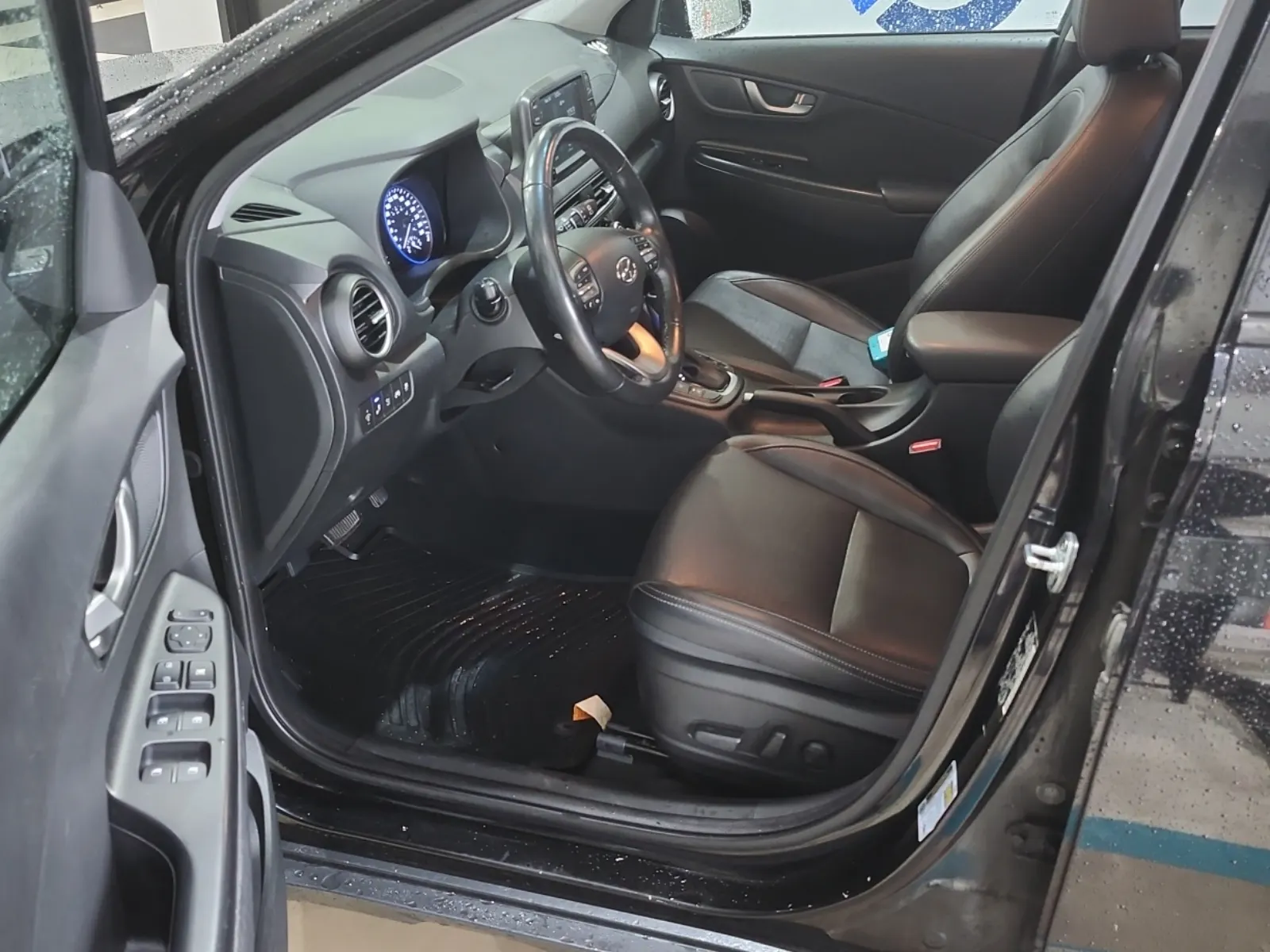 Front Interior Photo