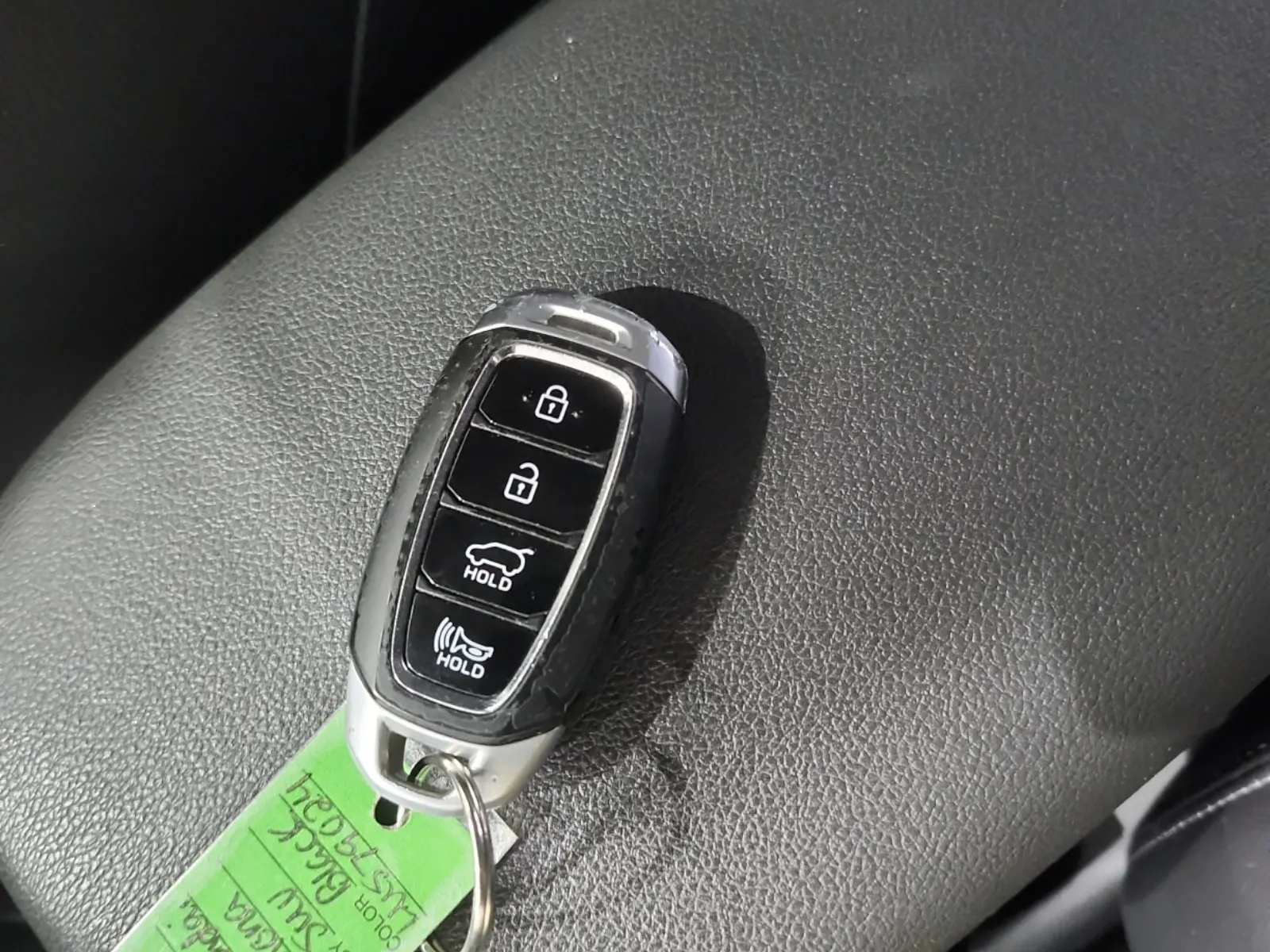 Keys/Fobs/Manual Photo