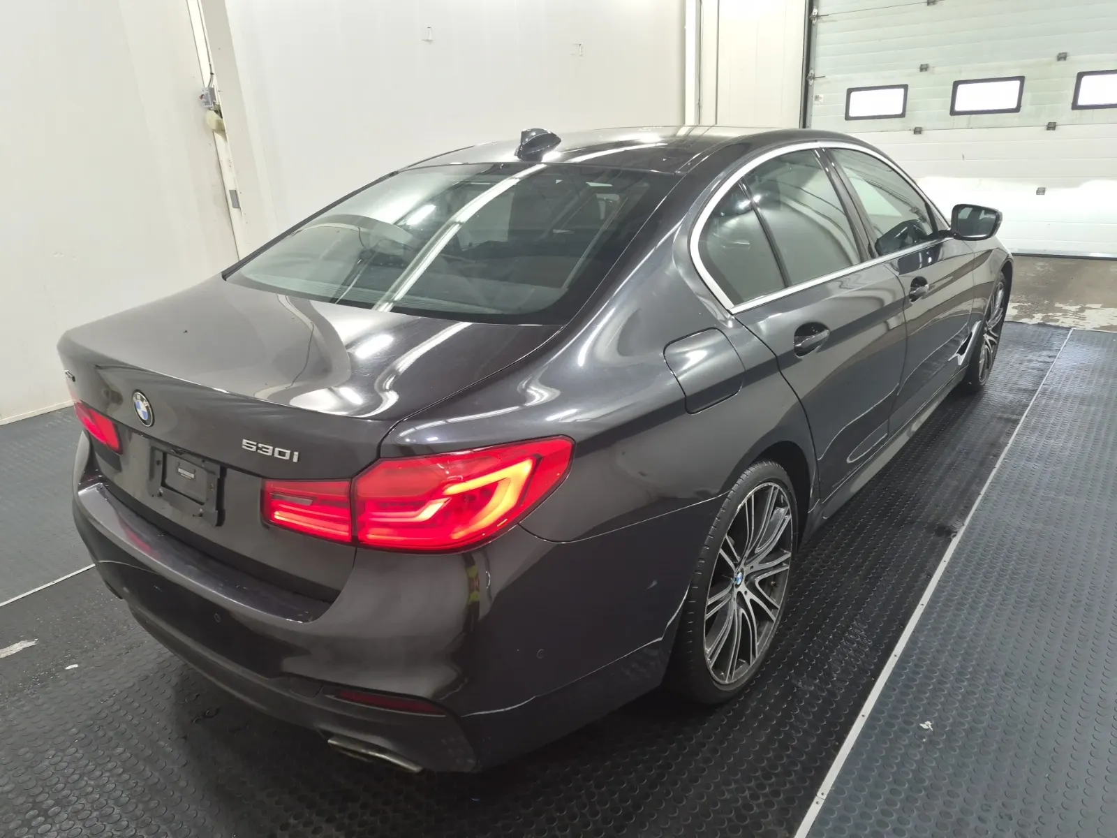Passenger Rear 3/4 Photo