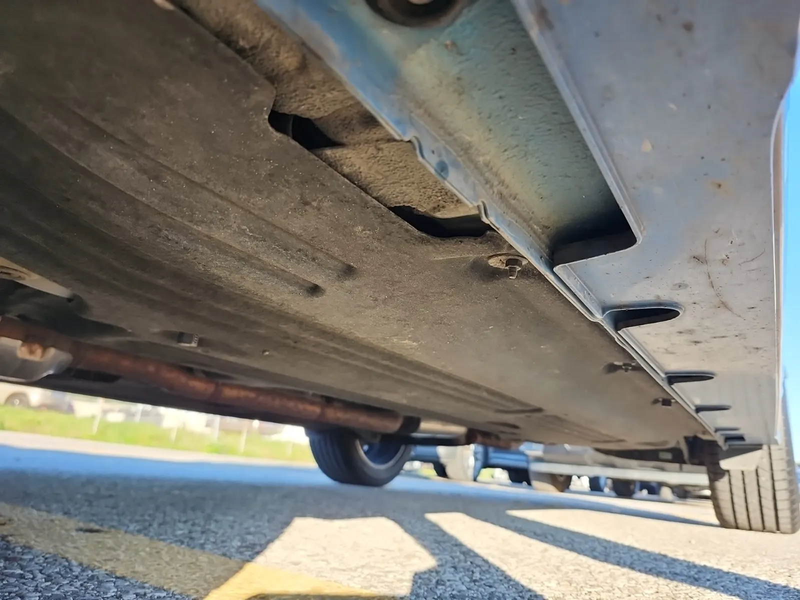 Undercarriage - Driver Photo