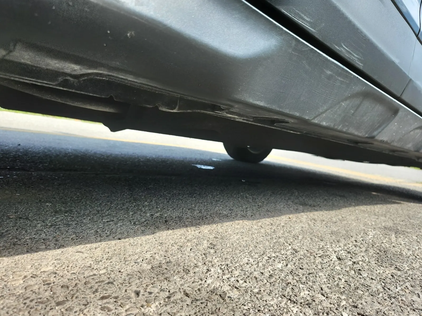 Undercarriage - Passenger Photo