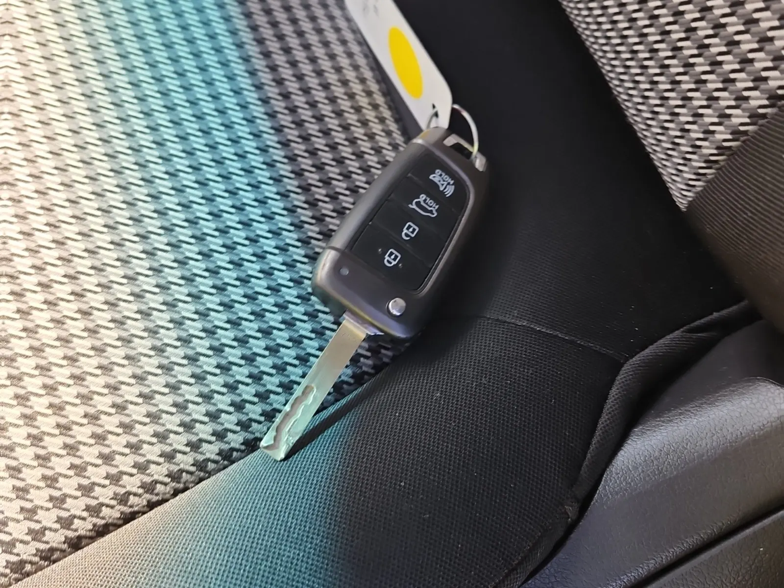 Keys/Fobs/Manual Photo