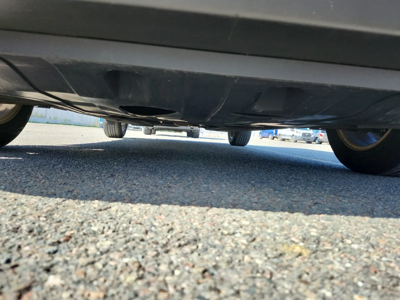 Undercarriage - Front Photo