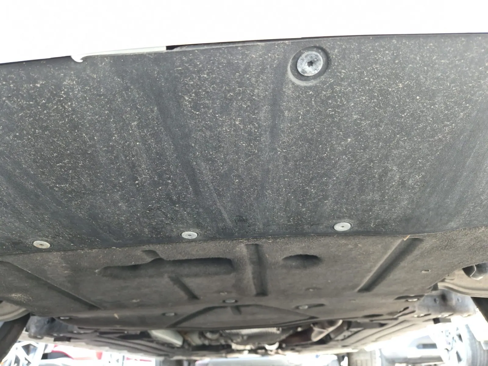 Undercarriage - Front Photo