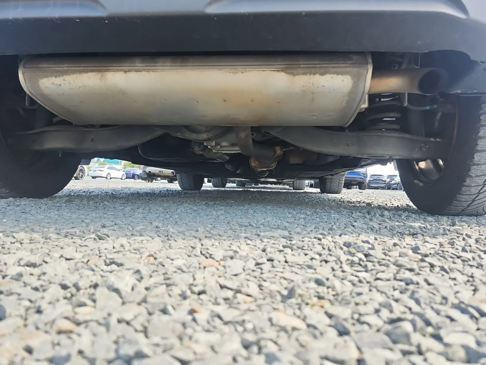 Undercarriage - Rear Photo