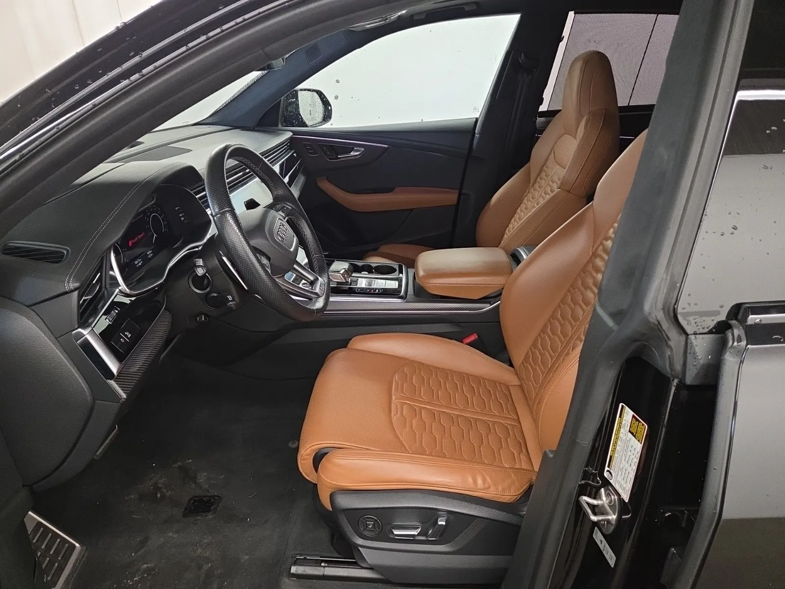 Front Interior Photo