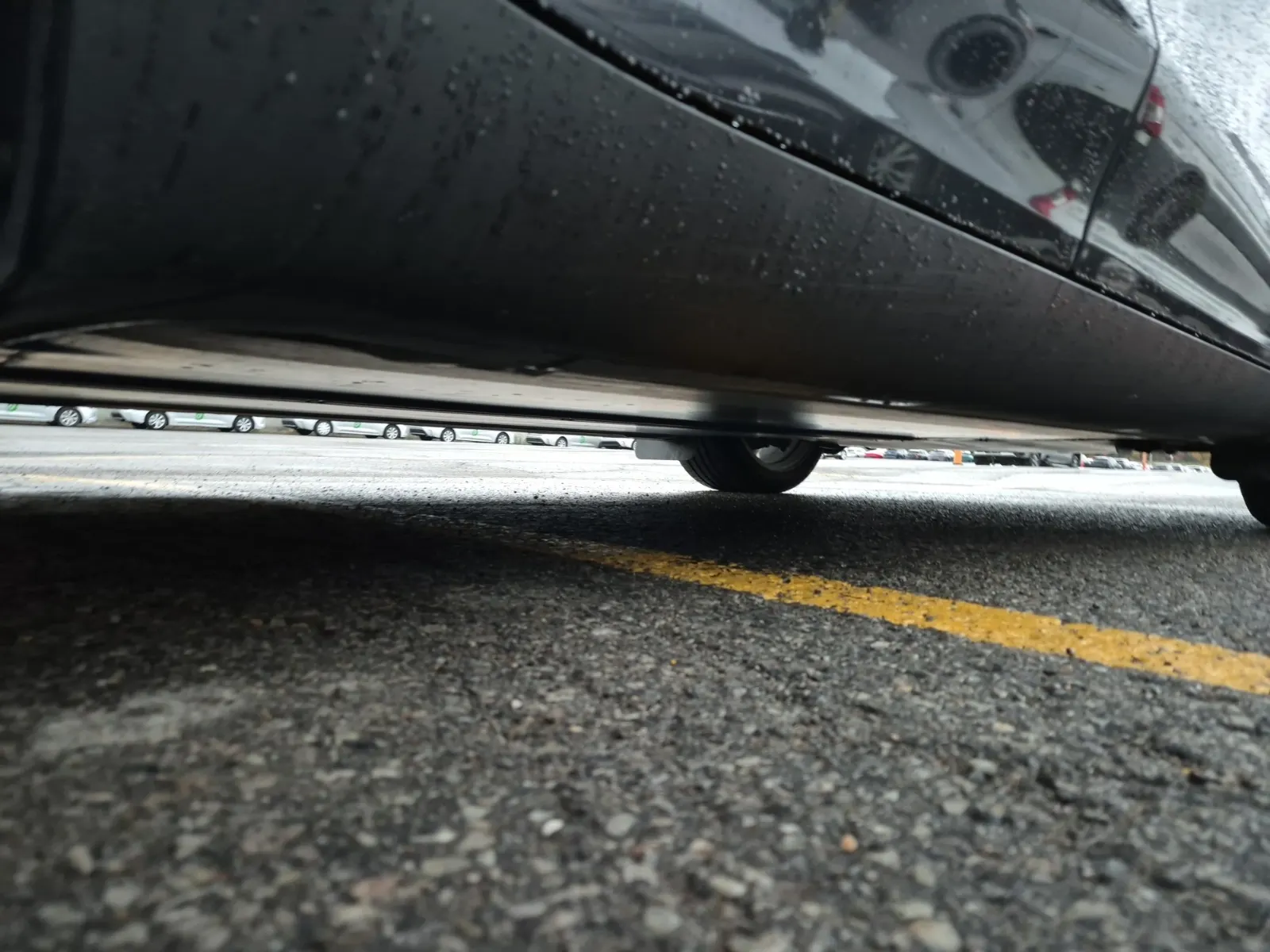 Undercarriage - Passenger Photo