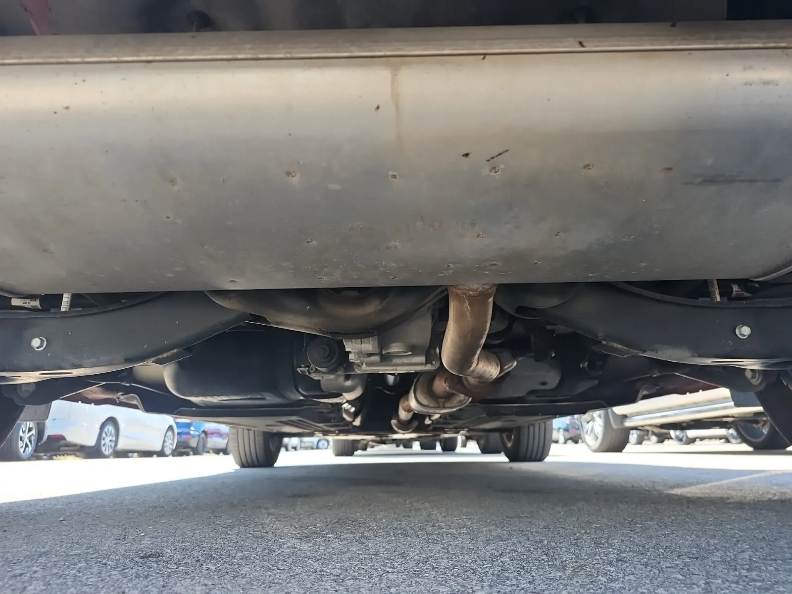 Undercarriage - Rear Photo