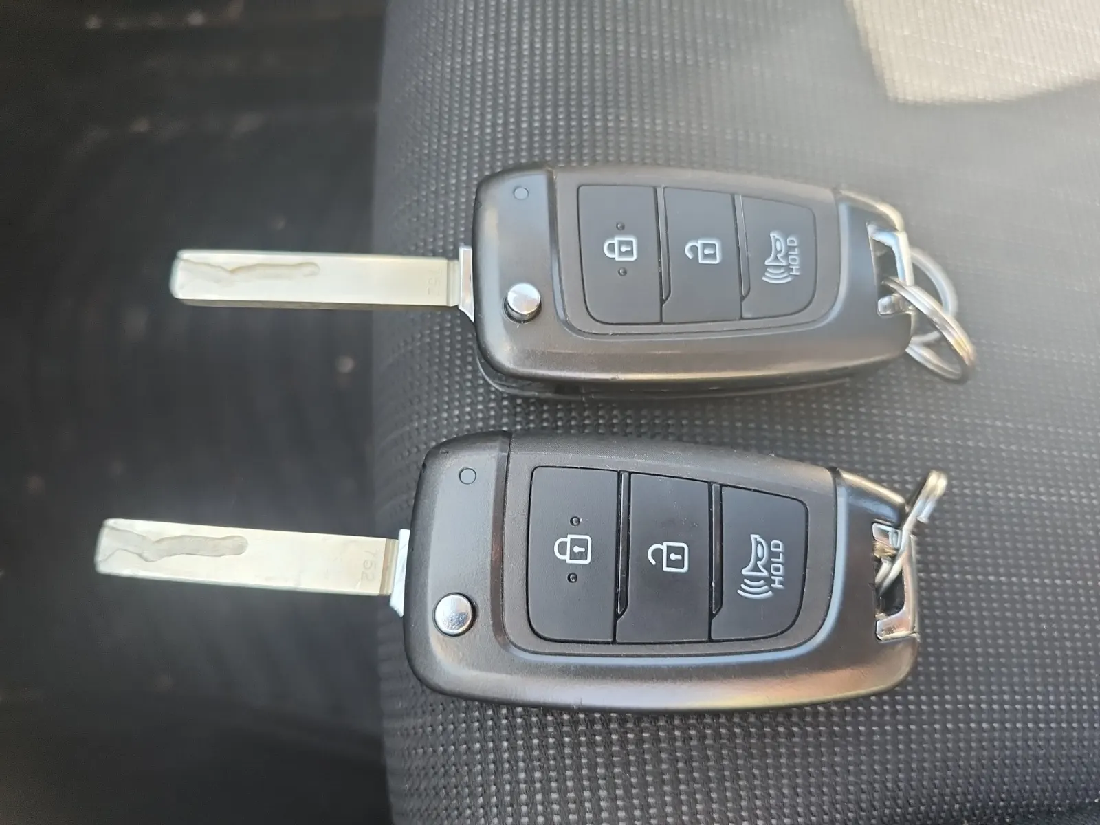 Keys/Fobs/Manual Photo