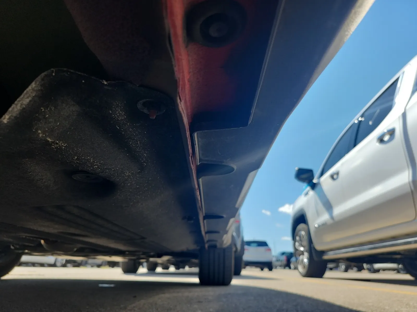 Undercarriage - Passenger Photo