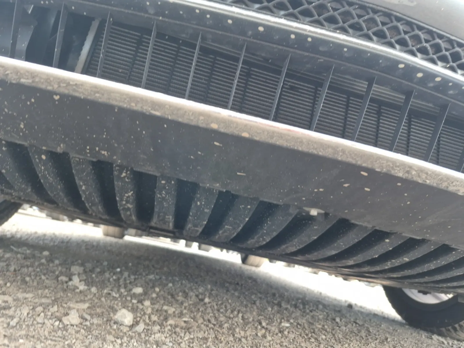Undercarriage - Front Photo