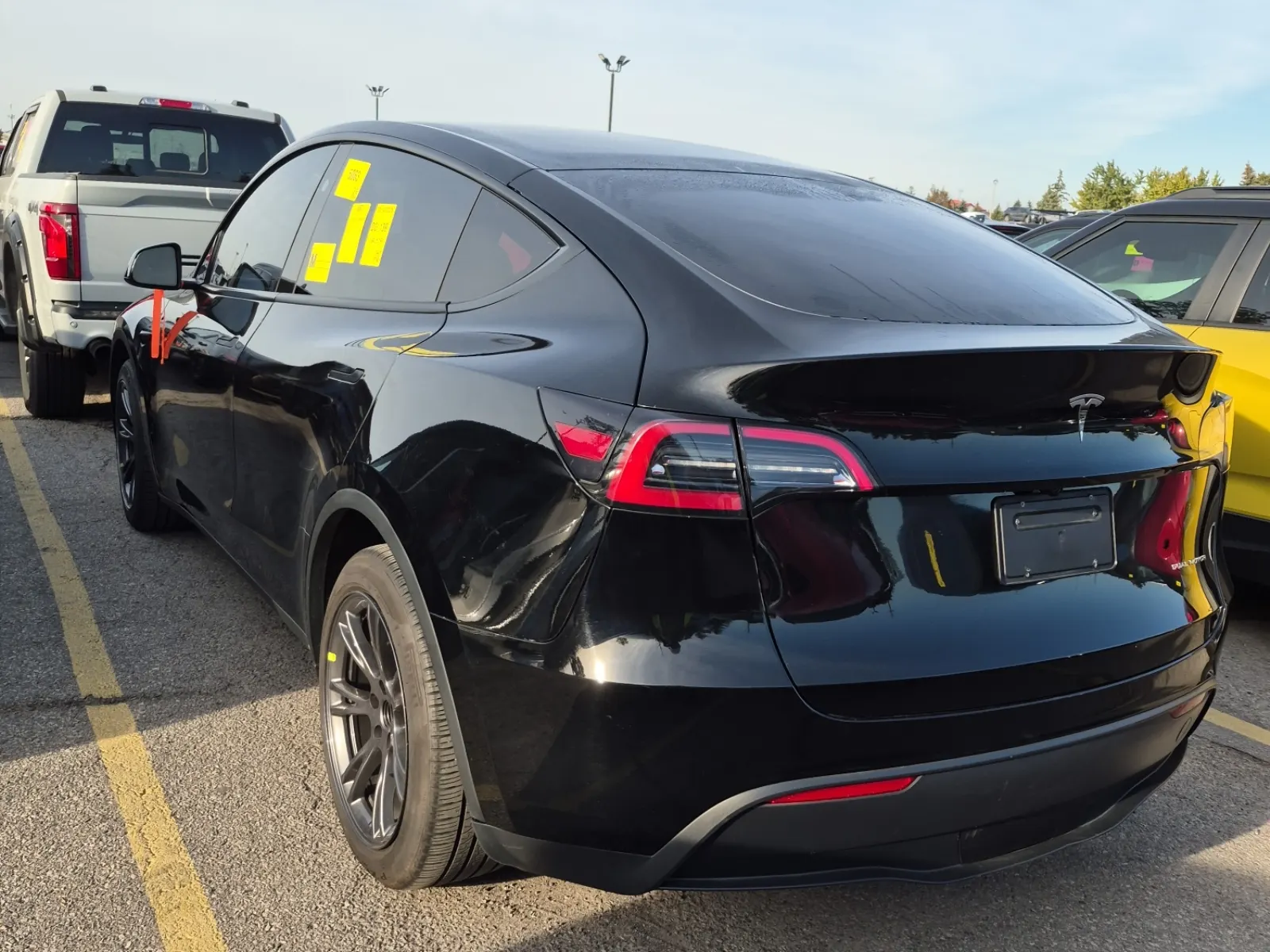 Driver Rear 3/4 Photo