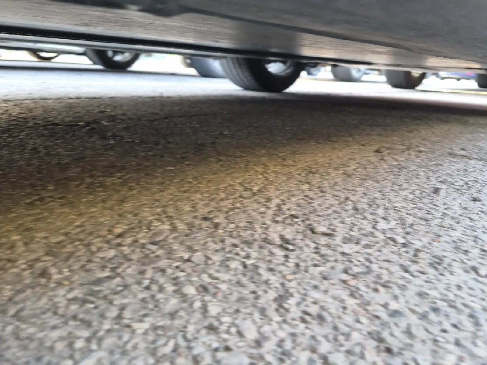 Undercarriage - Passenger Photo