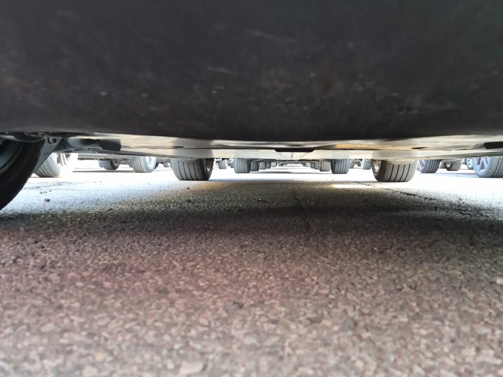 Undercarriage - Front Photo