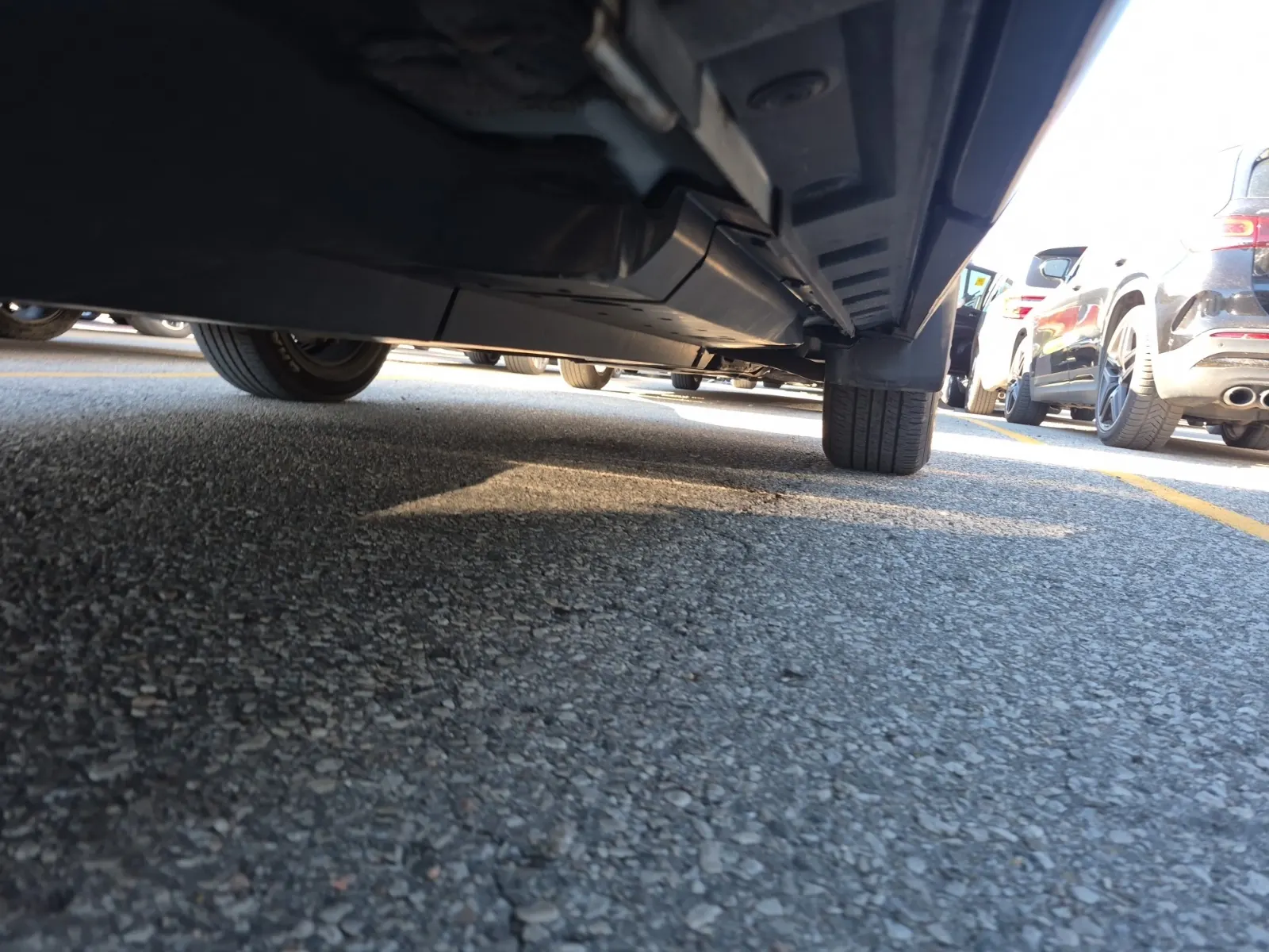 Undercarriage - Passenger Photo