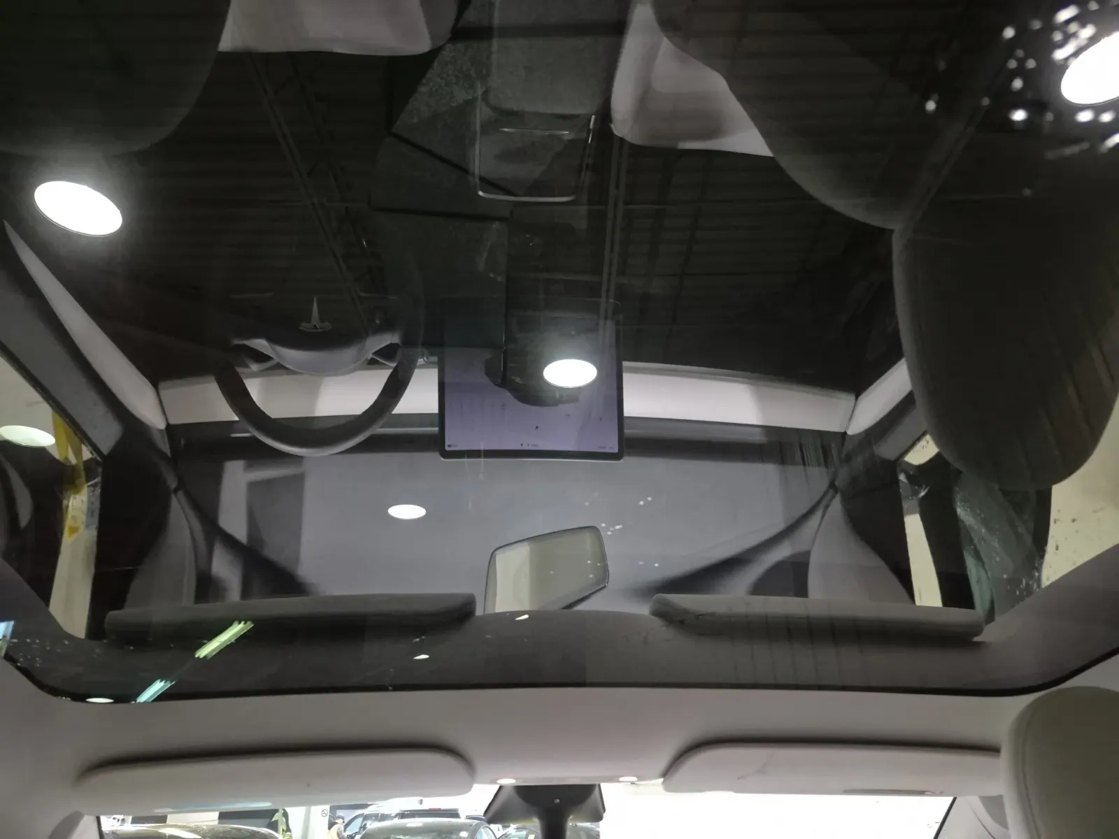 Interior Roof Photo