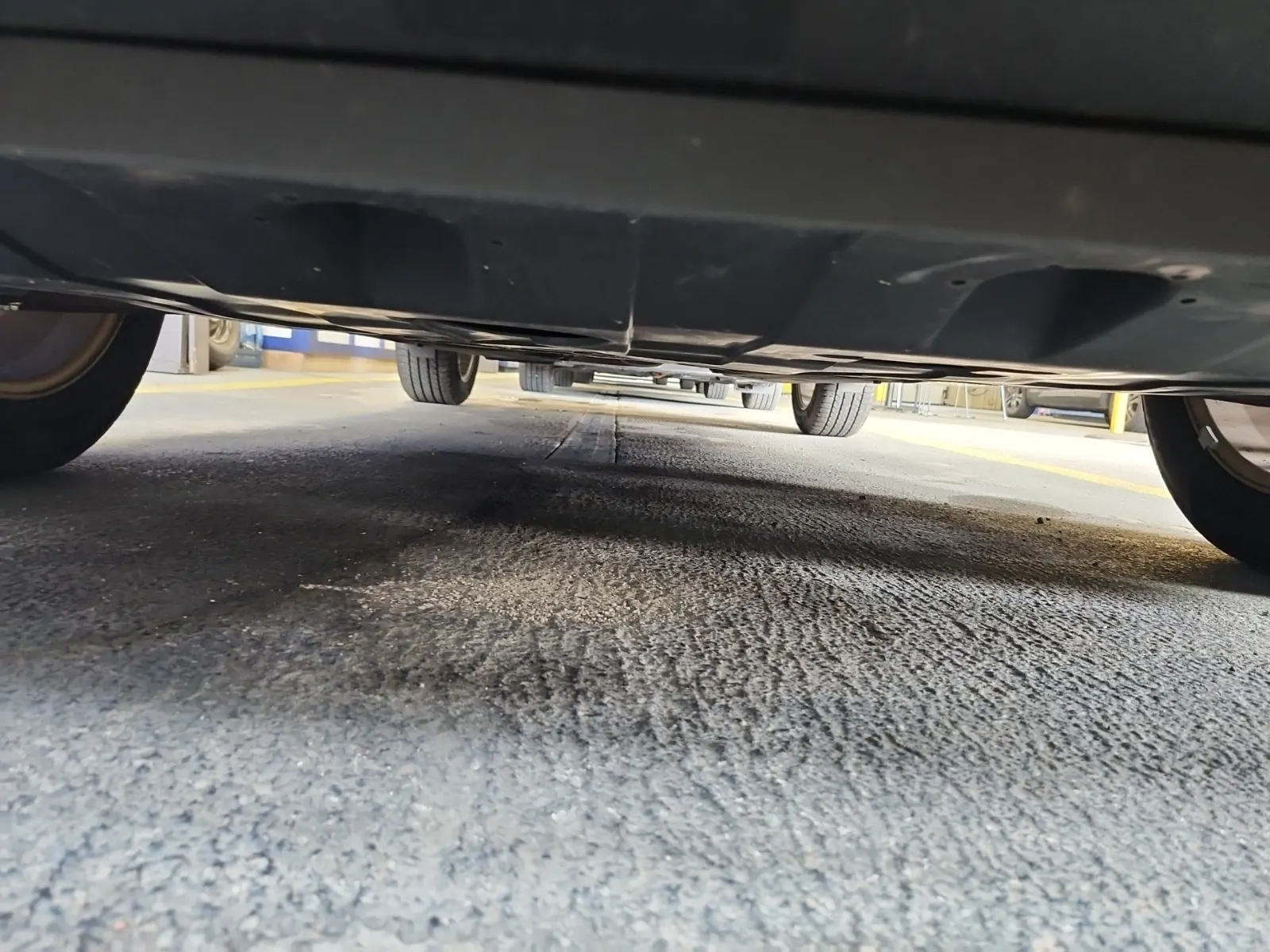 Undercarriage - Front Photo