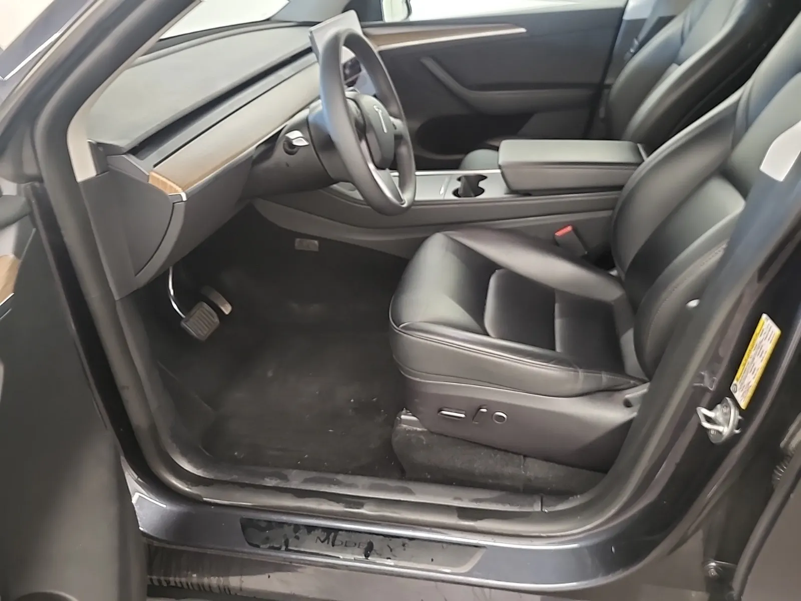 Front Interior Photo